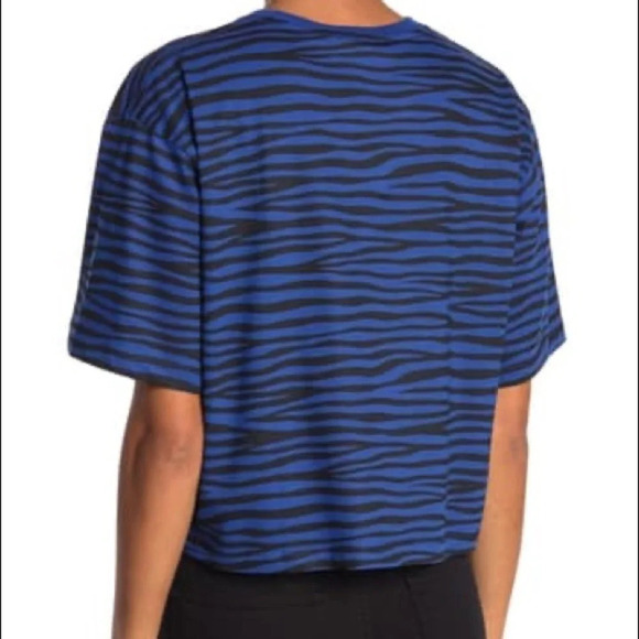 🎉🎉HP🎉🎉Obey Feisty Printed T-Shirt - Picture 3 of 6